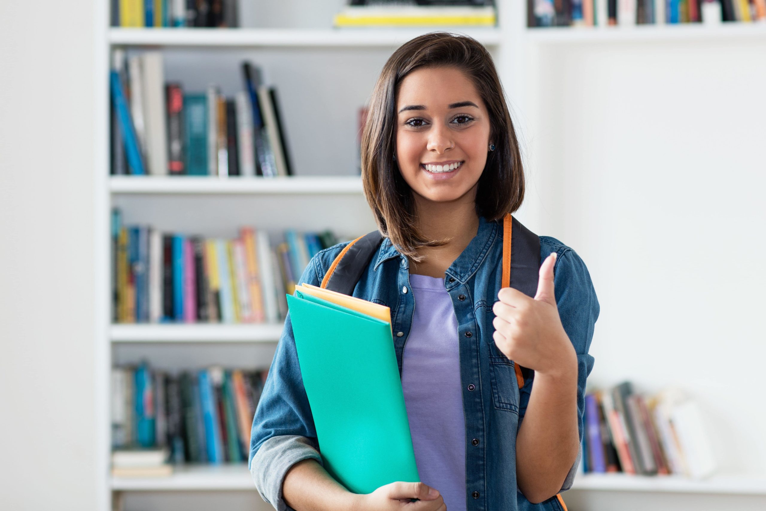 Spanish language student giving thumps up